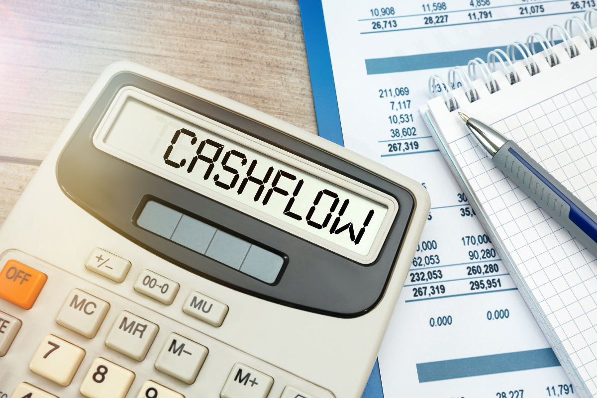 how to manage cashflow for small business